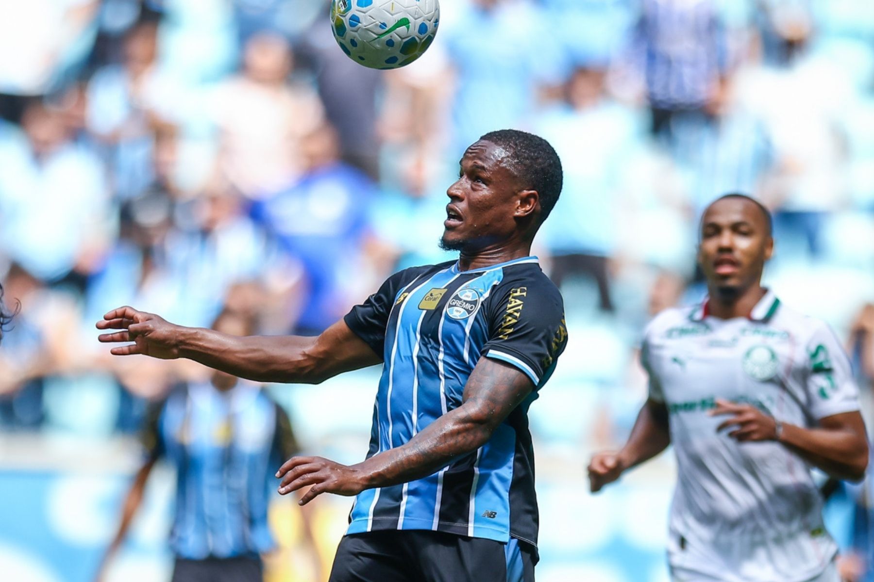 Grêmio: convocado retorna com lesão da Data Fifa e vira desfalque contra o Remo