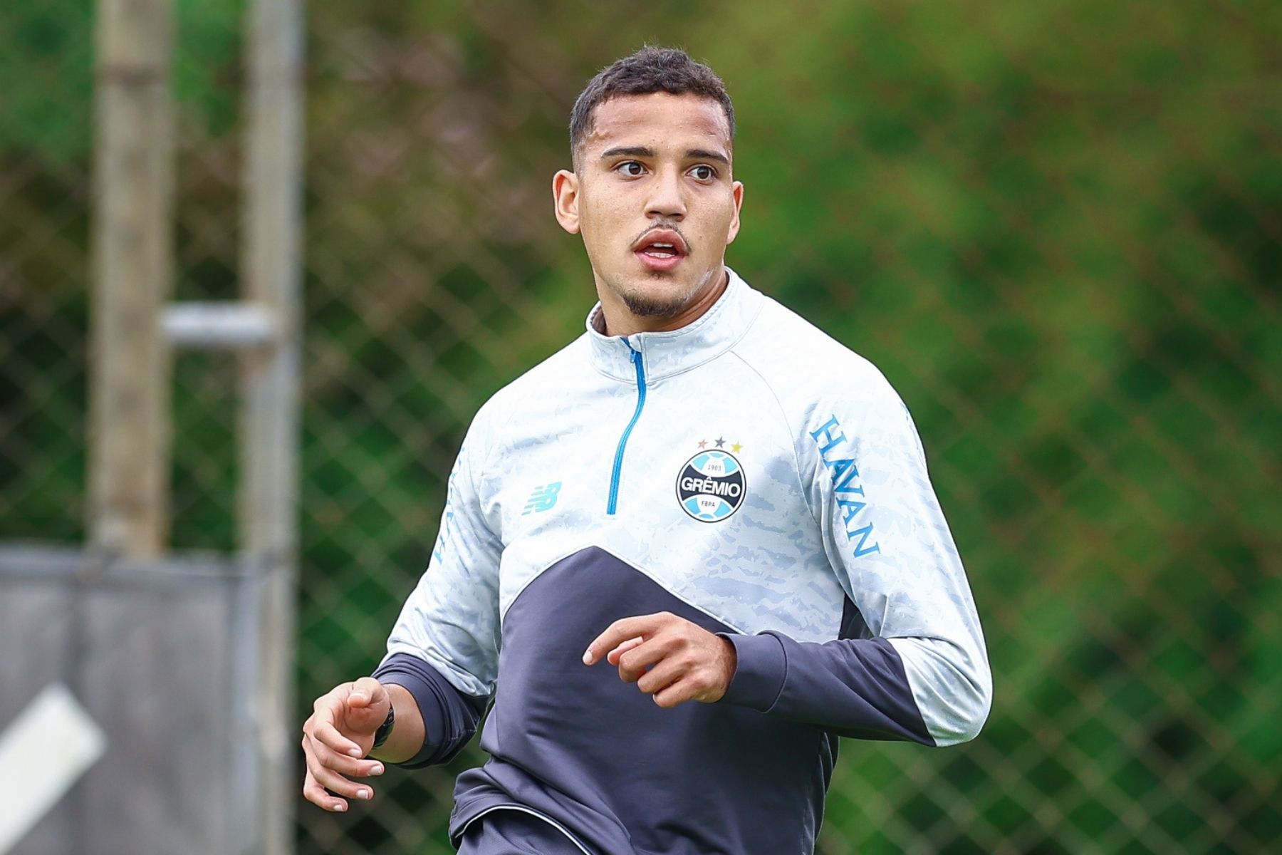 Grêmio tem retornos importantes para o GreNal contra o rebaixamento no Brasileiro