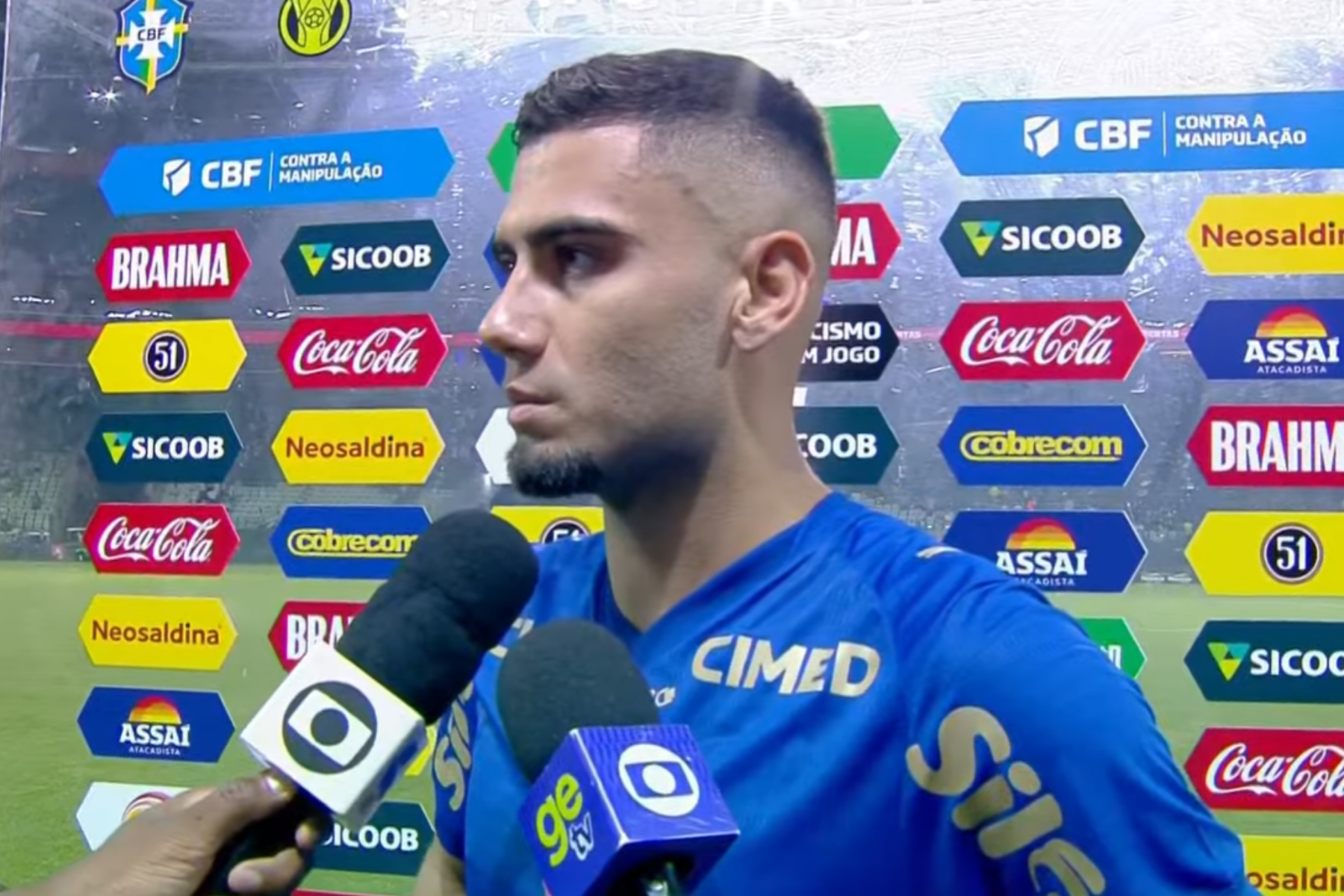 Andreas Pereira projeta dérbi com Corinthians e destaca ‘15 finais’ do Palmeiras