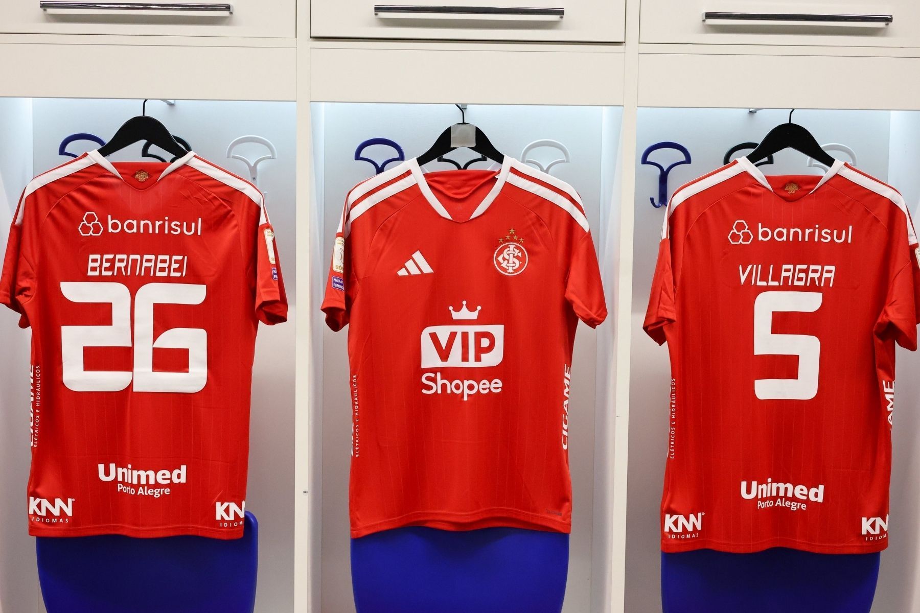 Baptista escala Internacional para GreNal decisivo contra o Z4 do Brasileiro