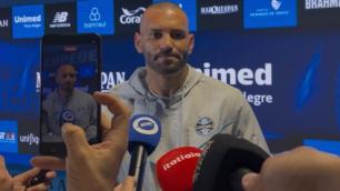 Weverton, do Grêmio, desabafa sobre futebol brasileiro e abre o jogo quanto à aposentadoria