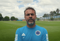 Artur Jorge reage à chegada de Paulinho ao Cruzeiro: ‘Entusiasmado’