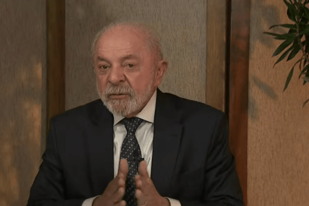 Lula durante sabatina no SBT