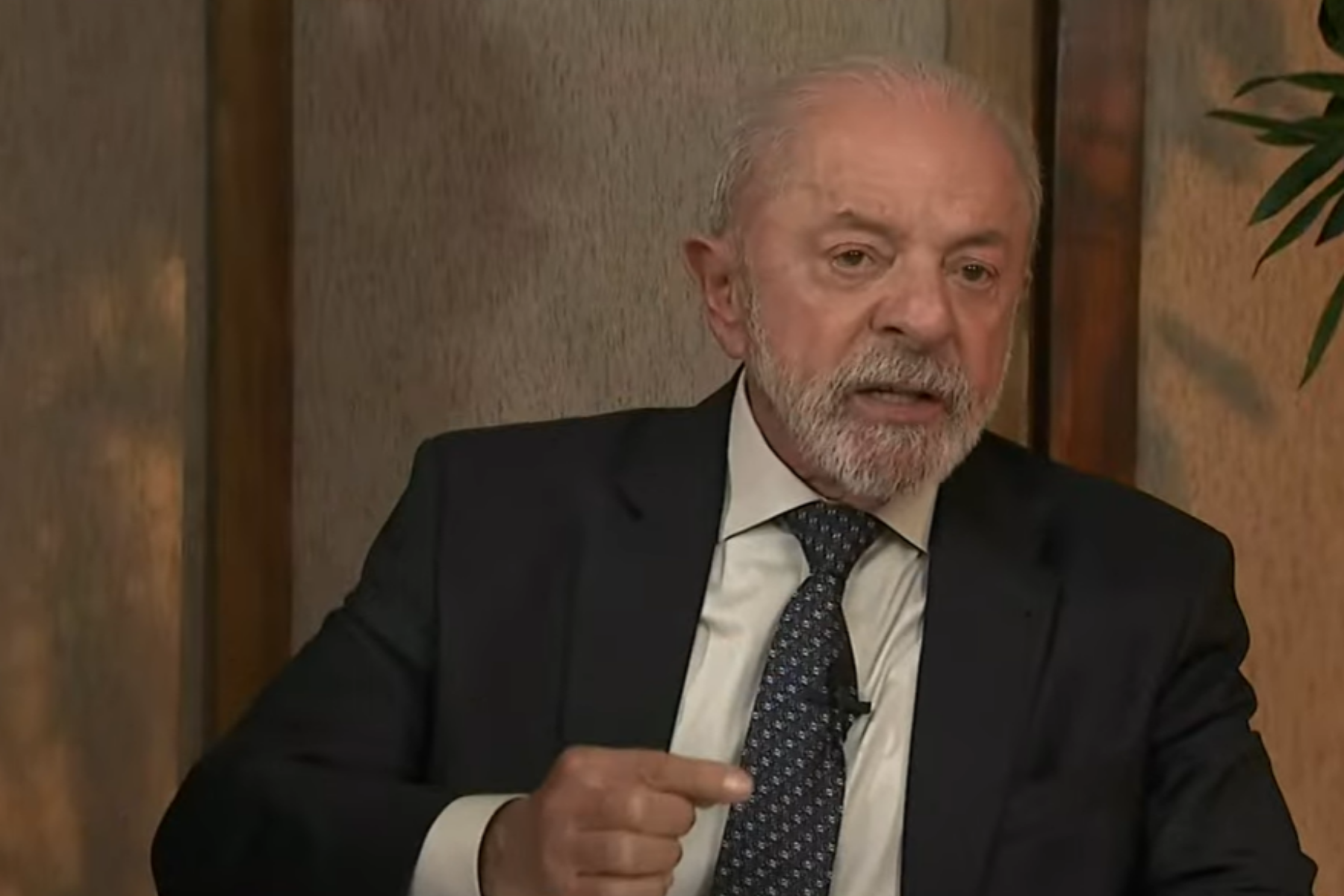 Lula nega risco fiscal com 'pacote de bondades': 'Não é bomba que vai estourar'