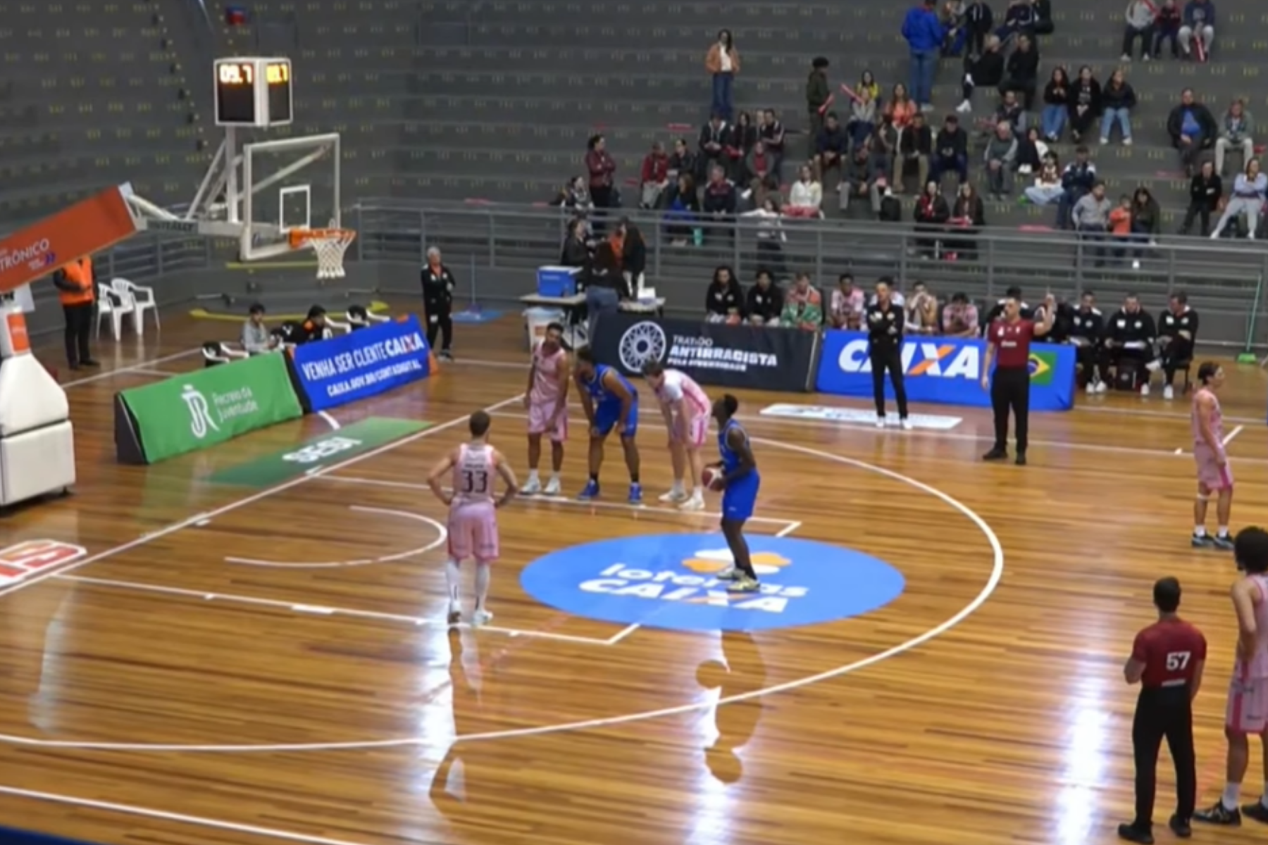 Minas leva susto no fim, mas vence Caxias do Sul em estreia na temporada do NBB