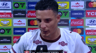 Guilherme Arana lamenta eliminação do Fluminense na Libertadores: ‘Jogamos pra c***’