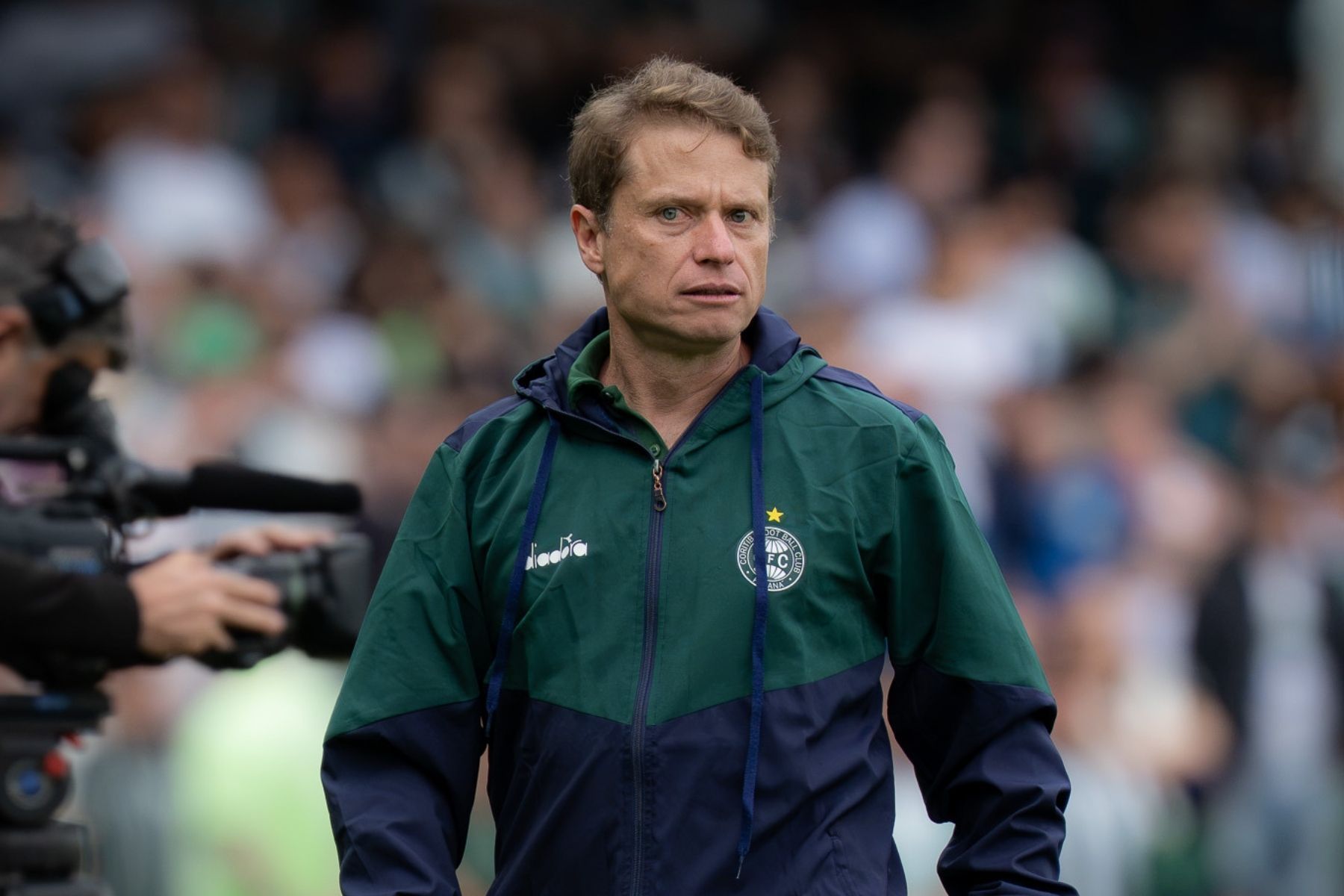 Risco de rebaixamento do Coritiba dispara após derrota para o Grêmio, aponta UFMG