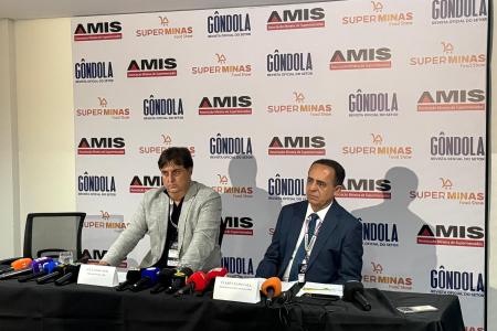 Alexandre Poni, presidente da AMIS e Claret Nametala, presidente executivo da AMIS • Giullia Gurgel/ Itatiaia