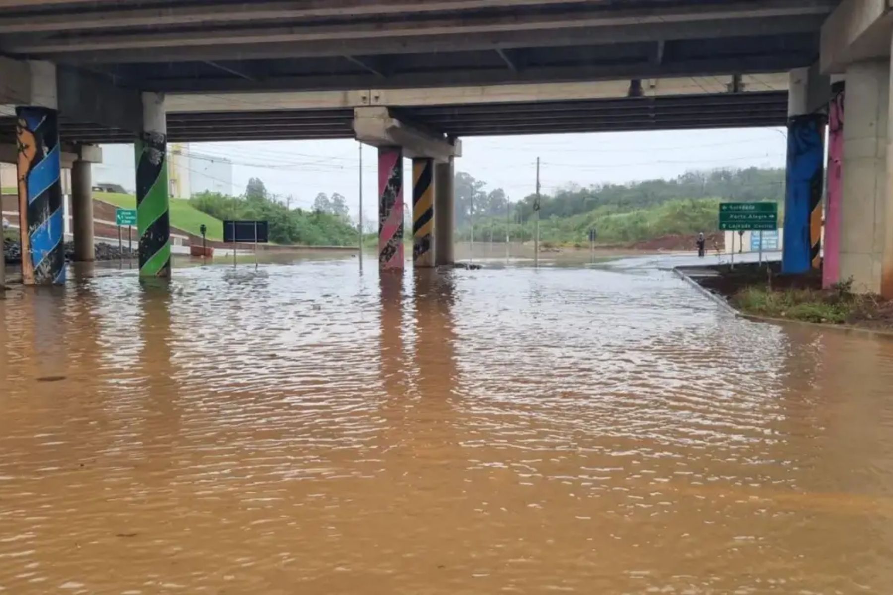 Defesa Civil emite alerta muito alto de inundação do Rio Taquari, no Rio Grande do Sul