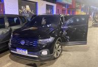 Jovem é alvo de ataque a tiros após estacionar veículo na Grande BH