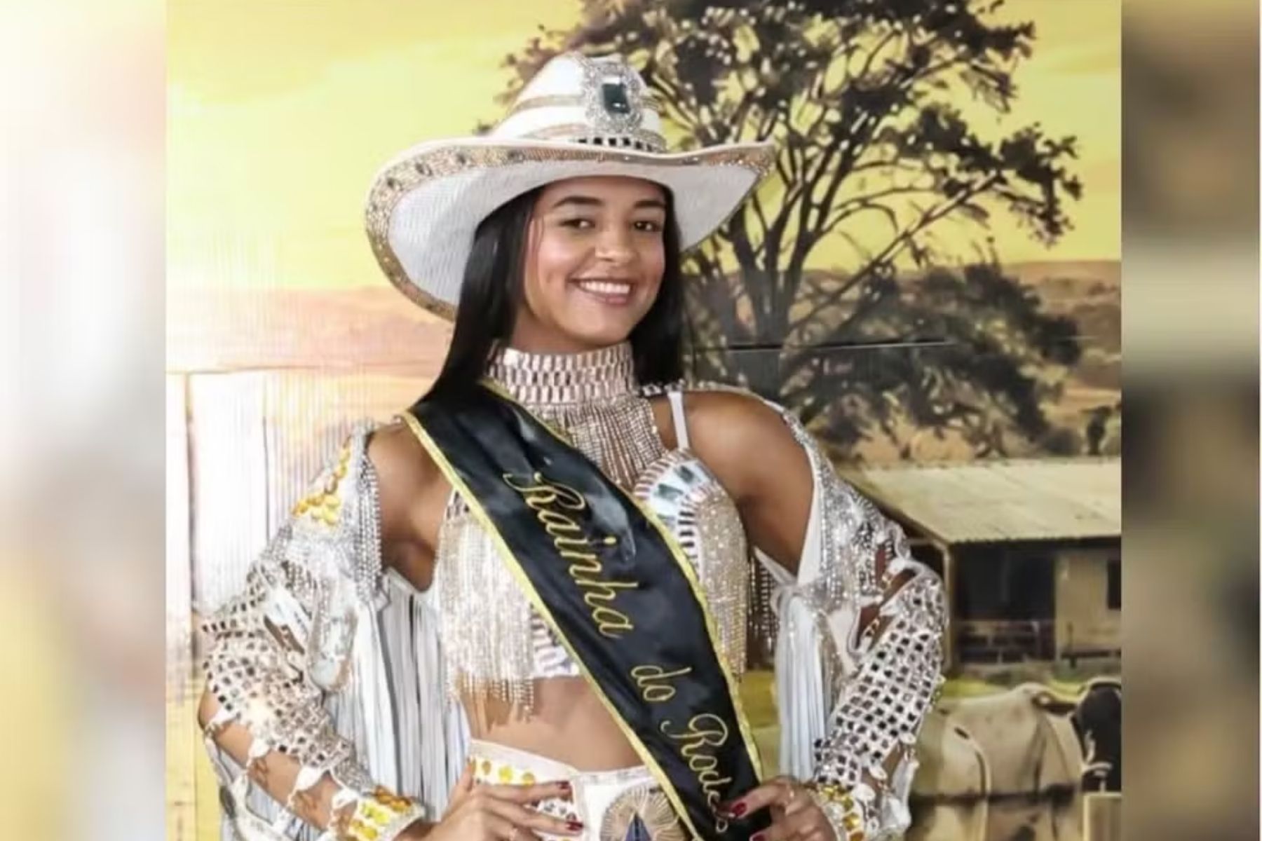 Rainha de Rodeio de Almas morre após ser atingida por raio em quintal de casa