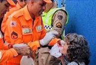 Idosa de 85 anos escorrega em santinhos, bate a cabeça e fica ferida durante votação em MG