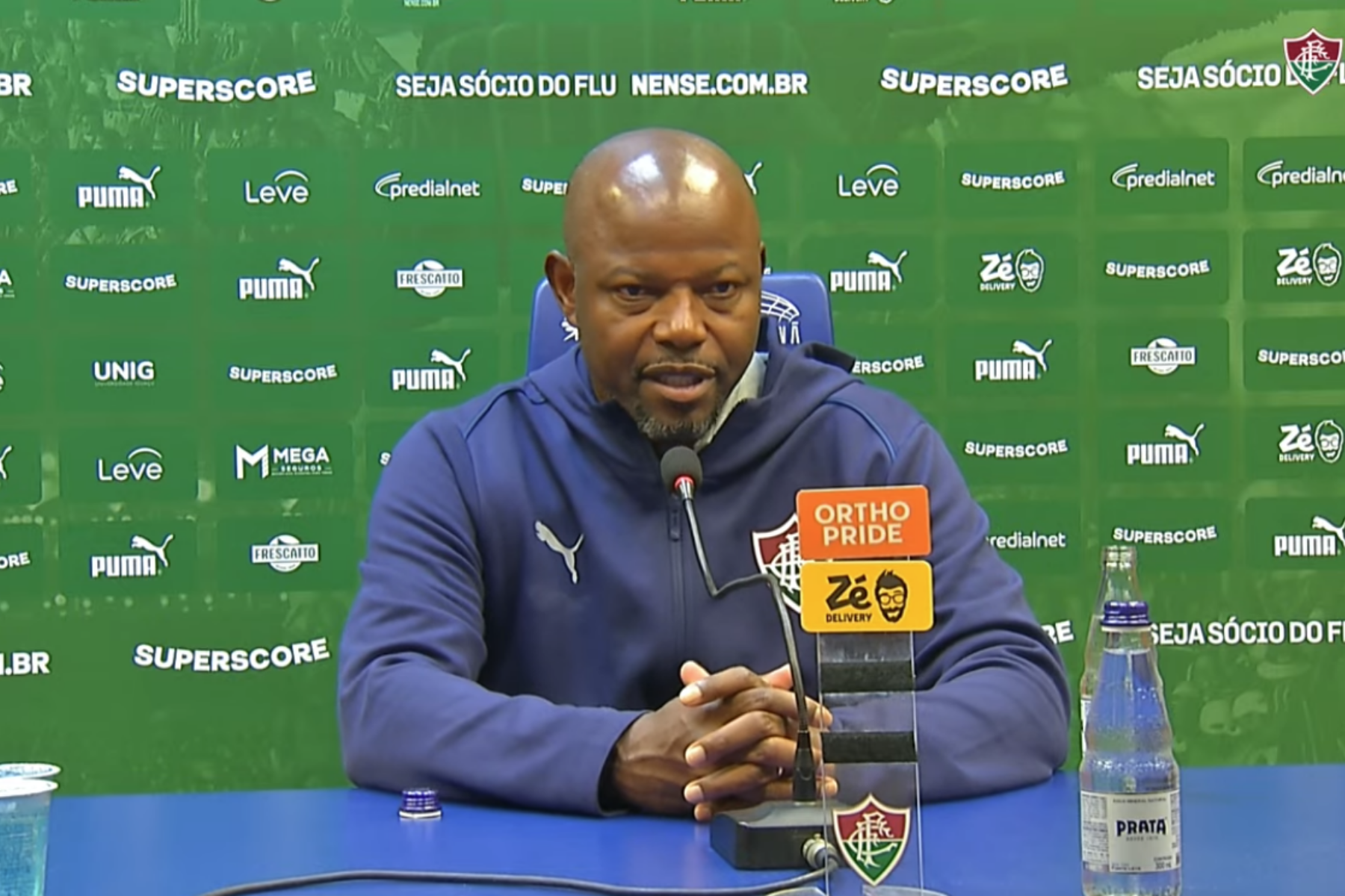 Técnico do Fluminense, Marcão é direto sobre a proibição das bets: 'Mexeu com família'