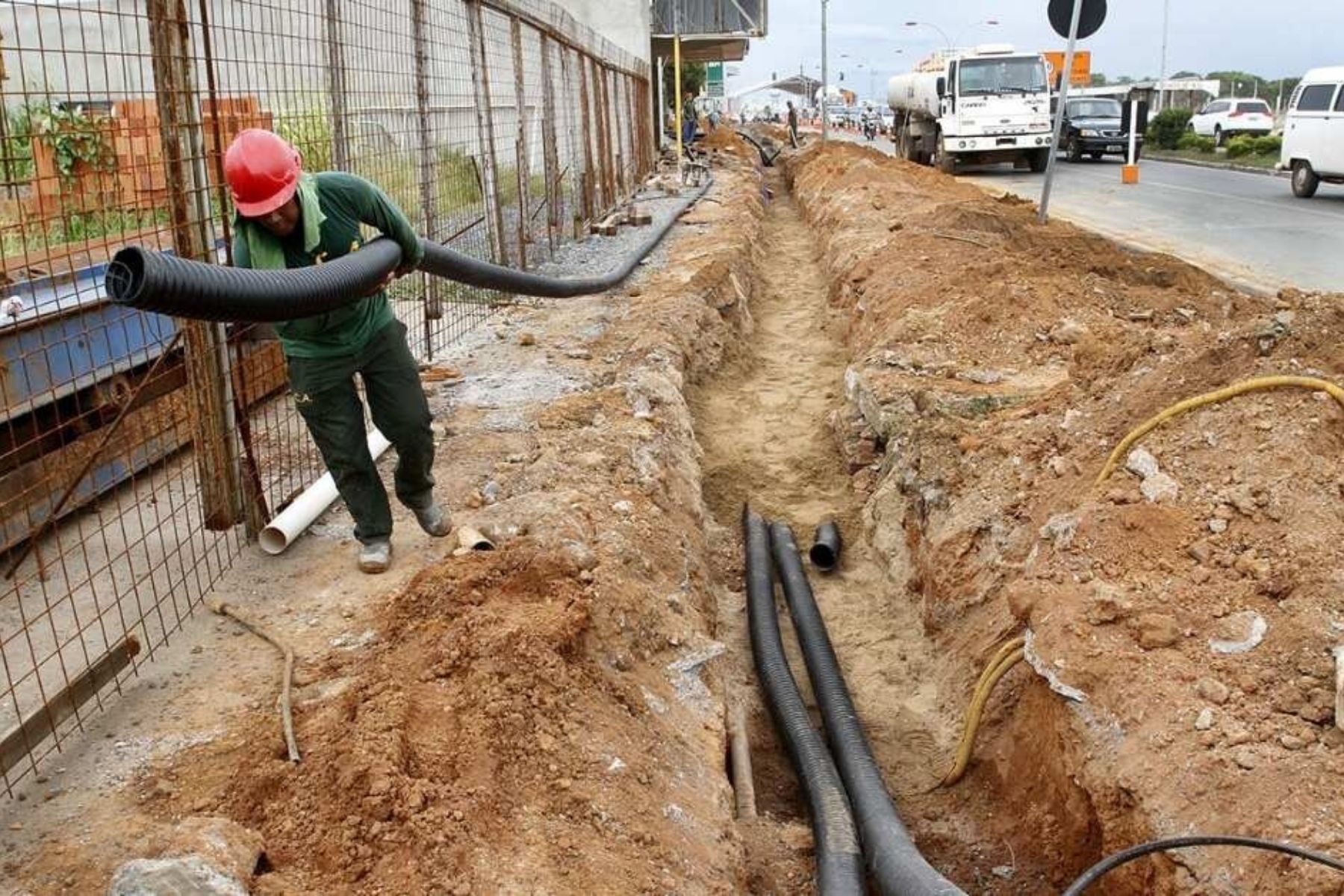Itabira e Araxá se destacam na geração de vagas na construção