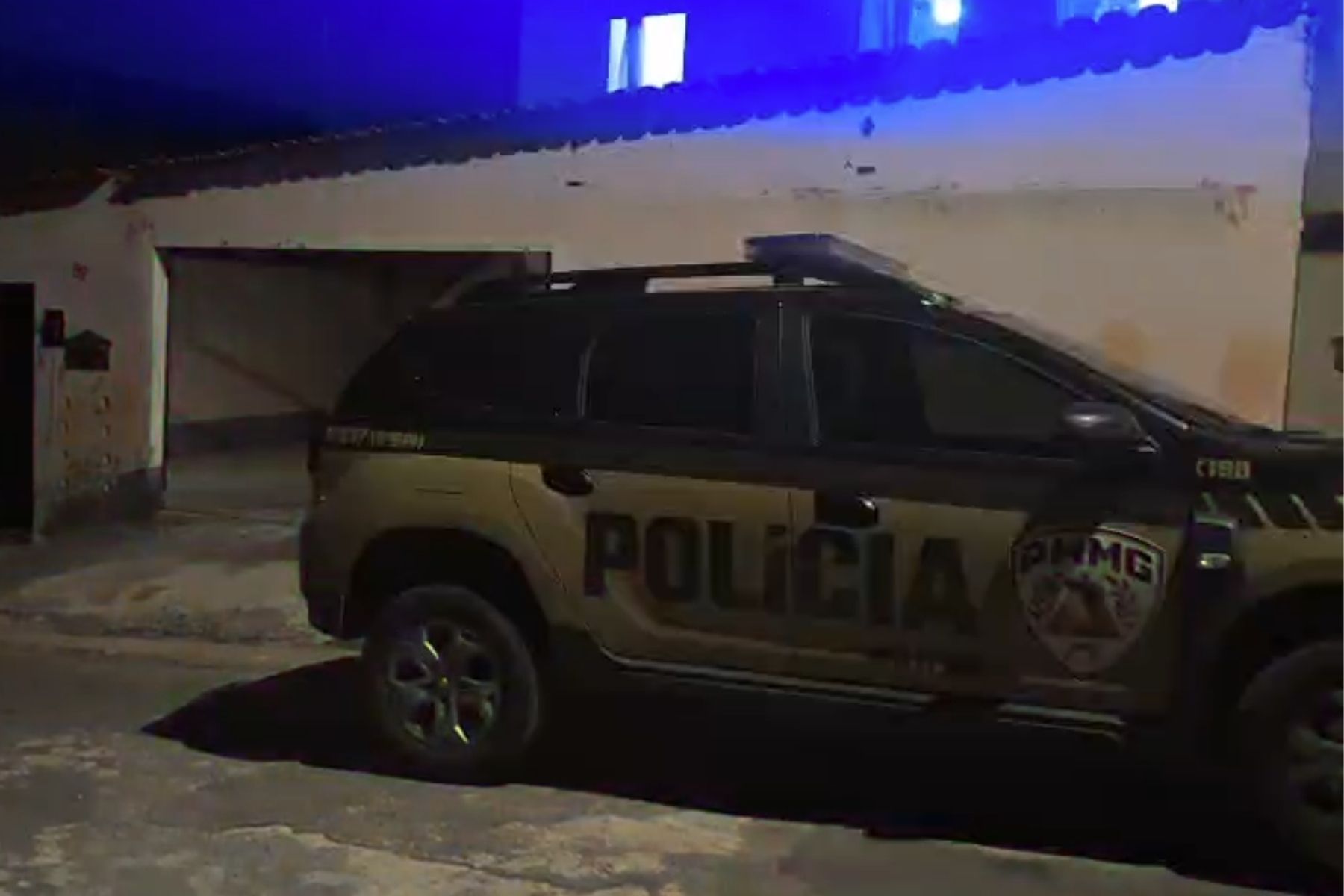 Homem morre após ser esfaqueado por companheira em discussão na Grande BH