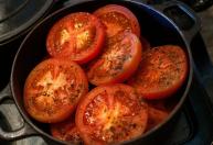 Os chefs espanhóis concordam: 'Depois de temperar os tomates com sal e azeite, é aconselhável esperar entre 5 e 10 minutos'