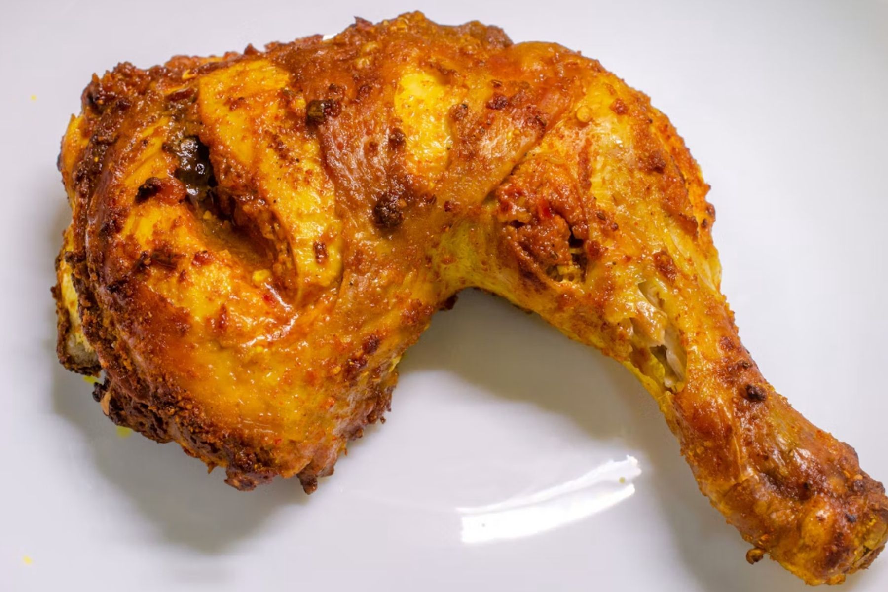 Os cozinheiros concordam: 'O frango empanado mais crocante e saudável não se prepara com pão ralado, mas sim com flocos de milho e iogurte grego'