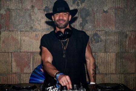 O DJ Dani Brasil