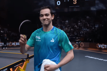 Hugo Calderano comemora vitória conquistada nesta quinta-feira (8)