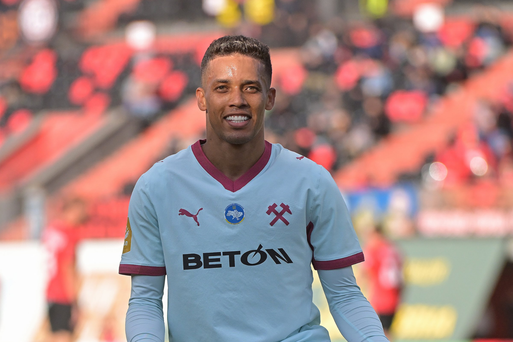 Ex-Atlético brilha de novo, marca mais um e carimba grande fase na Europa