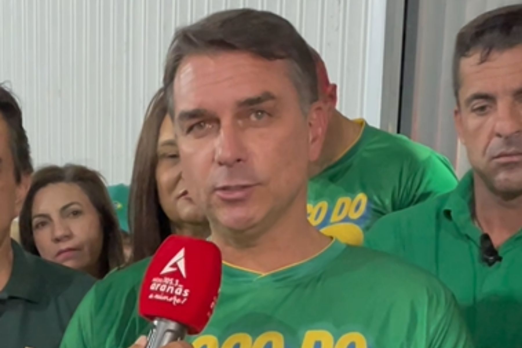 ‘Declarar guerra ao crime organizado’, diz Flávio Bolsonaro sobre 1° ato de governo se ganhar eleição