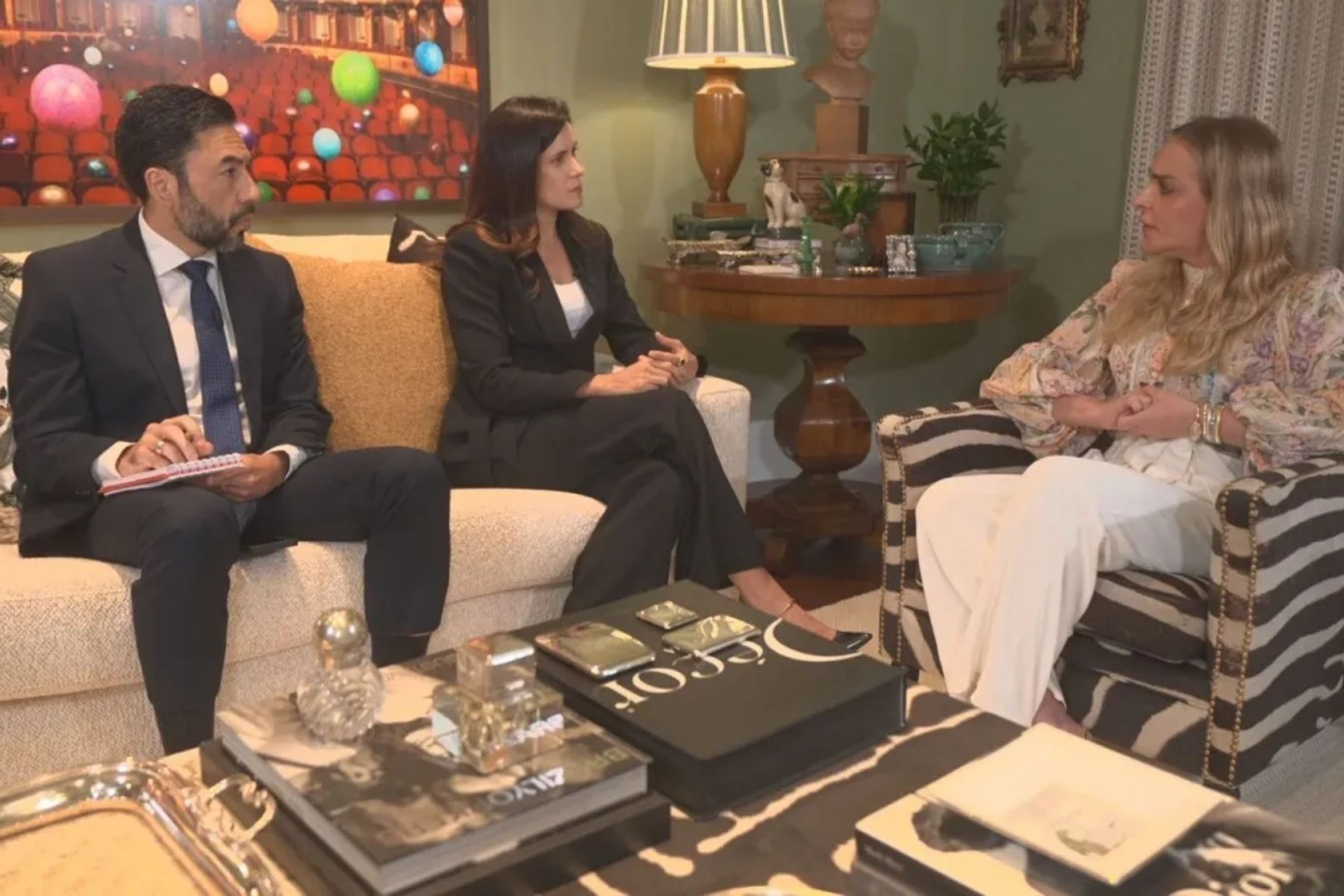 'Lulinha esteve com ministros inúmeras vezes', diz Roberta Luchsinger à CNN