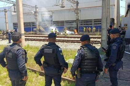 Avião cai na estação São Gabriel, em BH; viaturas estão a caminho; acompanhe atualizações ao vivo