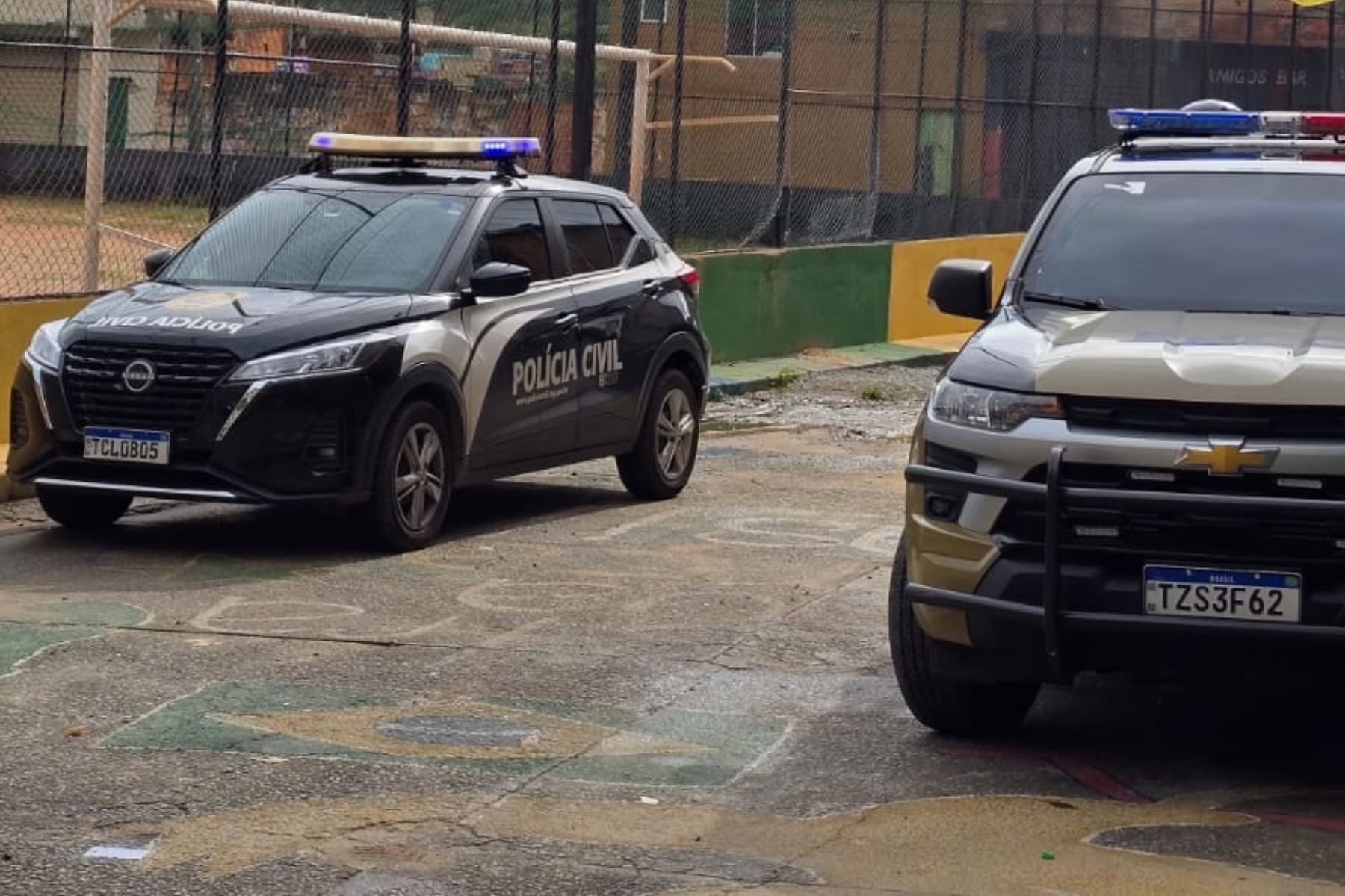 Homem é espancado até a morte e tem corpo abandonado perto de campo de futebol na Região Oeste de BH