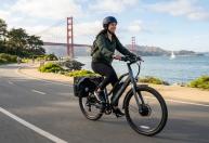 Adolescentes e bicicletas elétricas: entenda a nova proposta de lei no Brasil