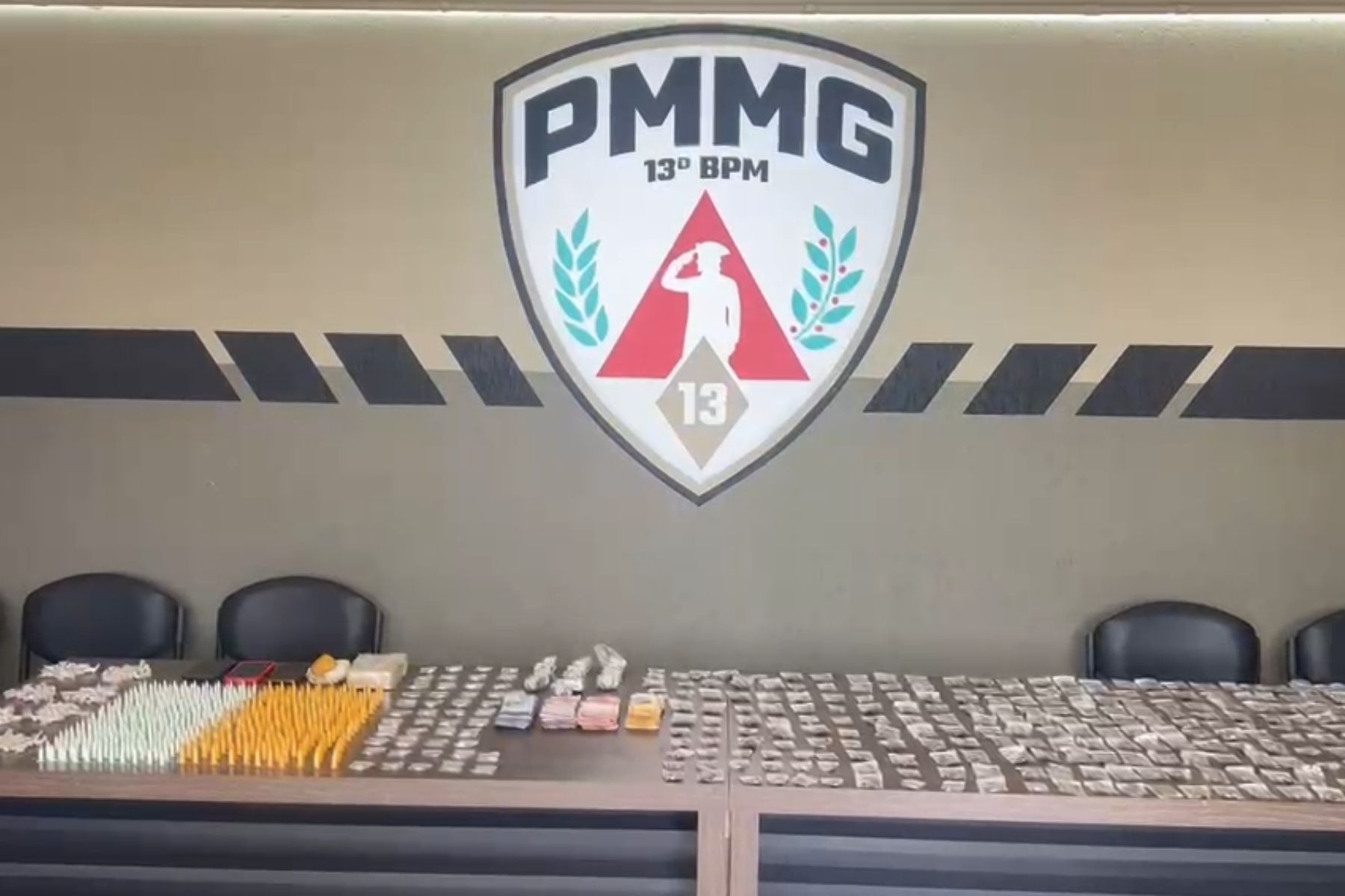 PM prende gerente do tráfico e motorista de app que ajudava a transportar drogas em BH
