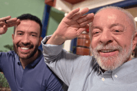 'Exército do Lula': em live com artistas, presidente demonstra otimismo com eleição