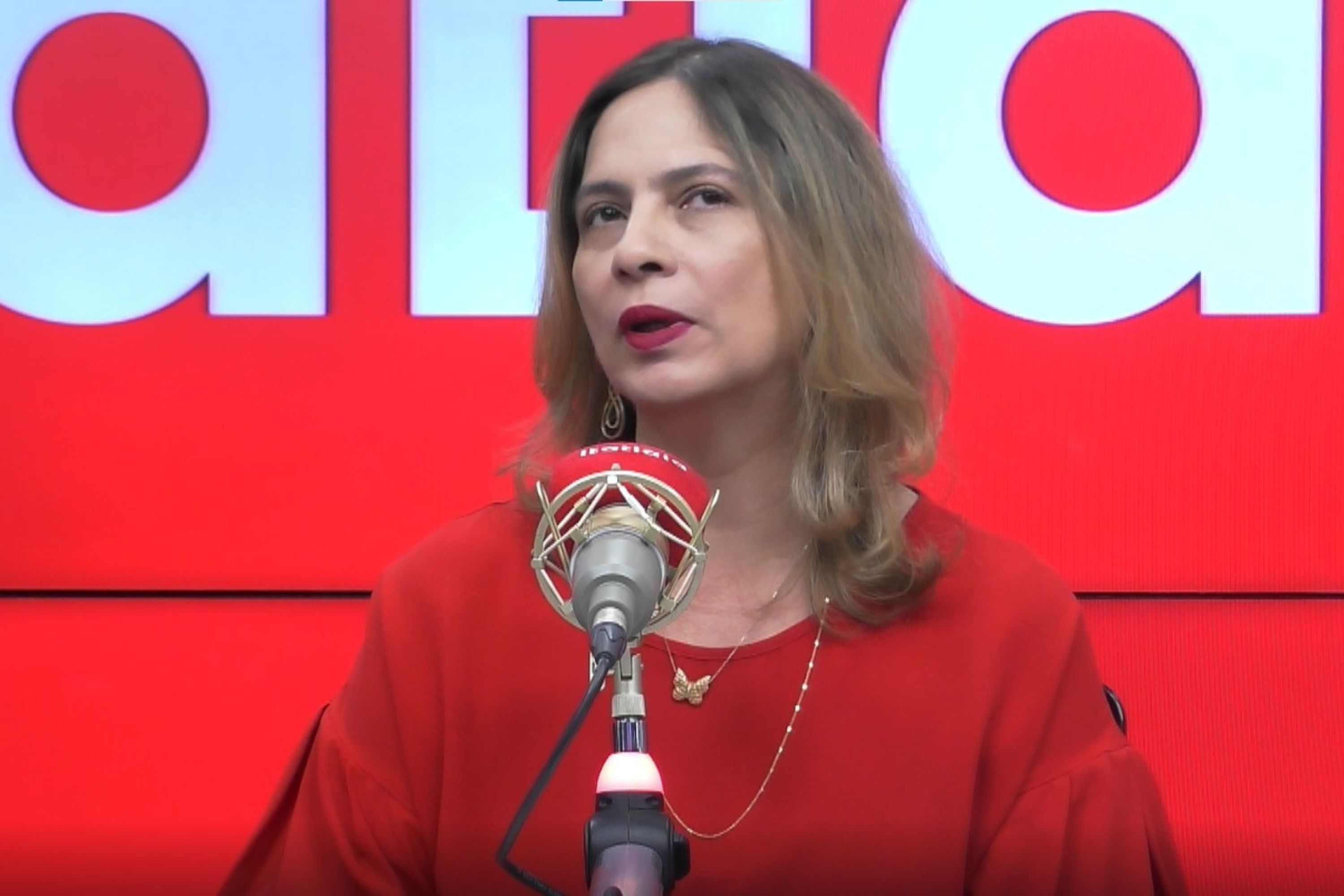 Beatriz Cerqueira diz que dívida virou 'discurso fácil' para justificar ausência de investimentos