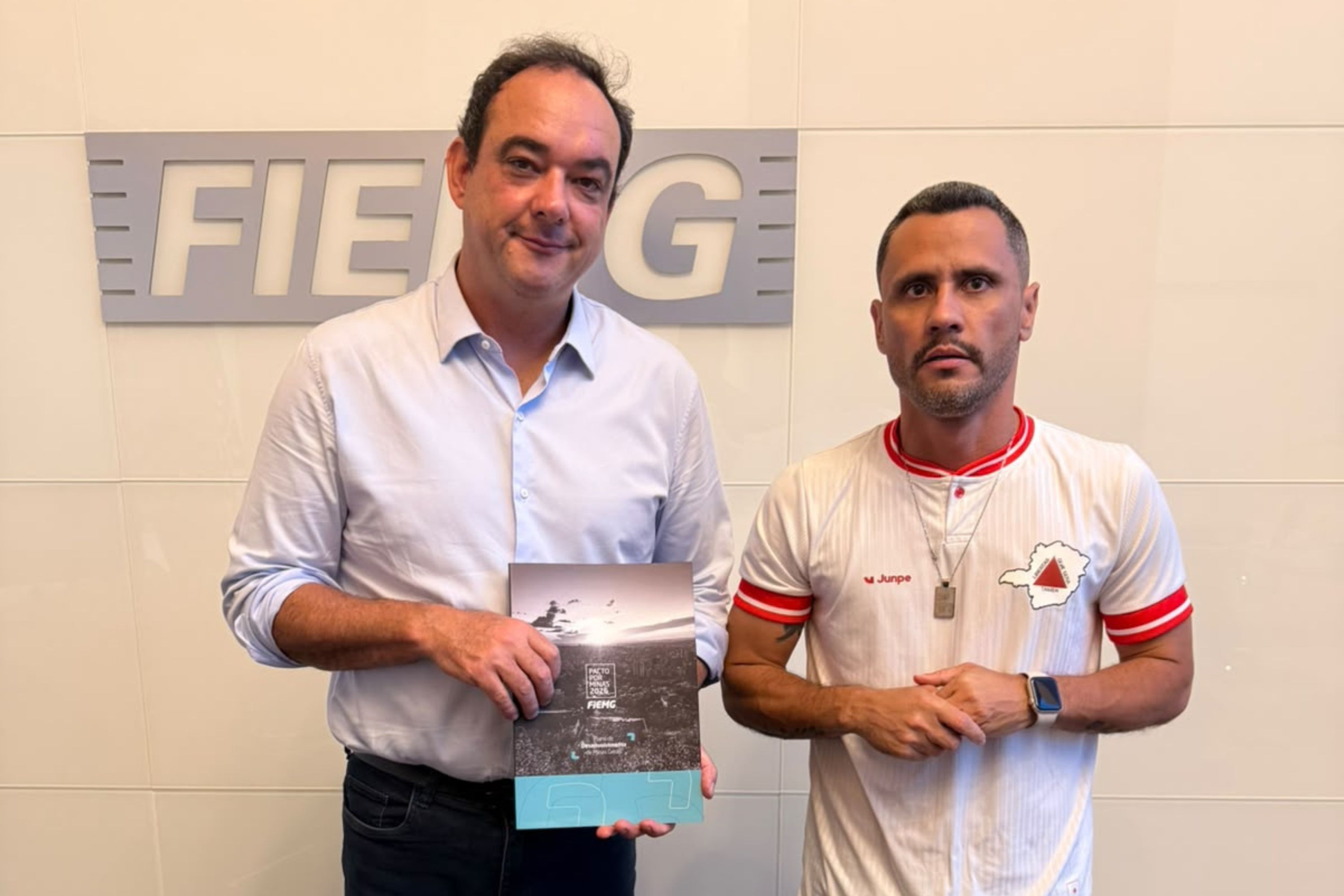 Cleitinho se encontra com Flávio Roscoe e recebe ‘pacto’ da Fiemg
