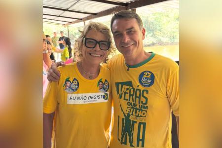 Rogéria Bolsonaro e Flávio Bolsonaro