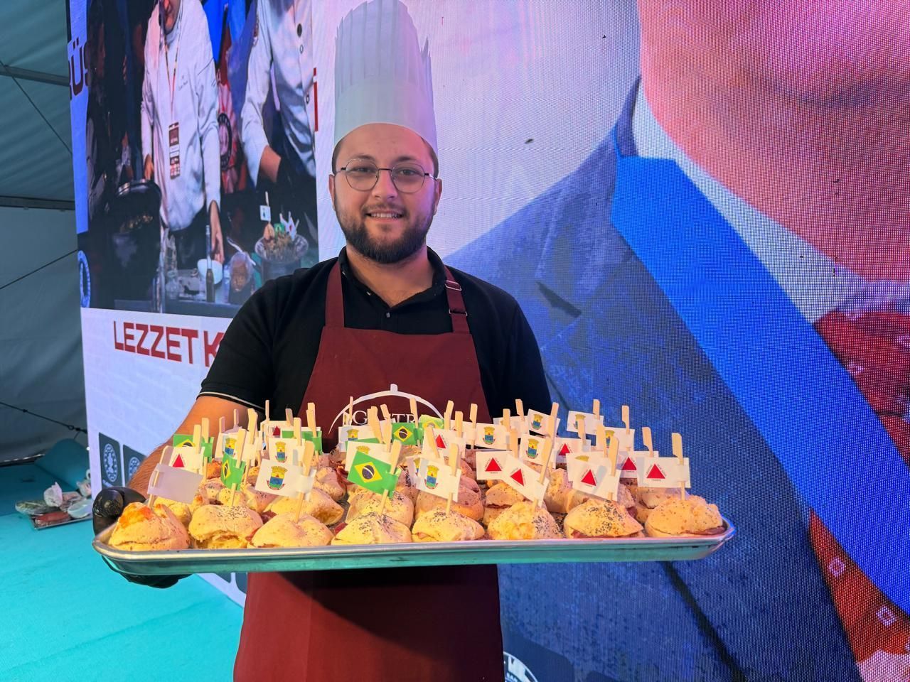 Cozinha mineira ganha destaque em festival na Turquia com pão de queijo e mexido