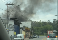 Incêndio atinge loja no bairro Iguaçu, em Ipatinga