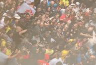 Após quadro de arritmia pós-debate, Janones recebe alta e concede coletiva em São Paulo