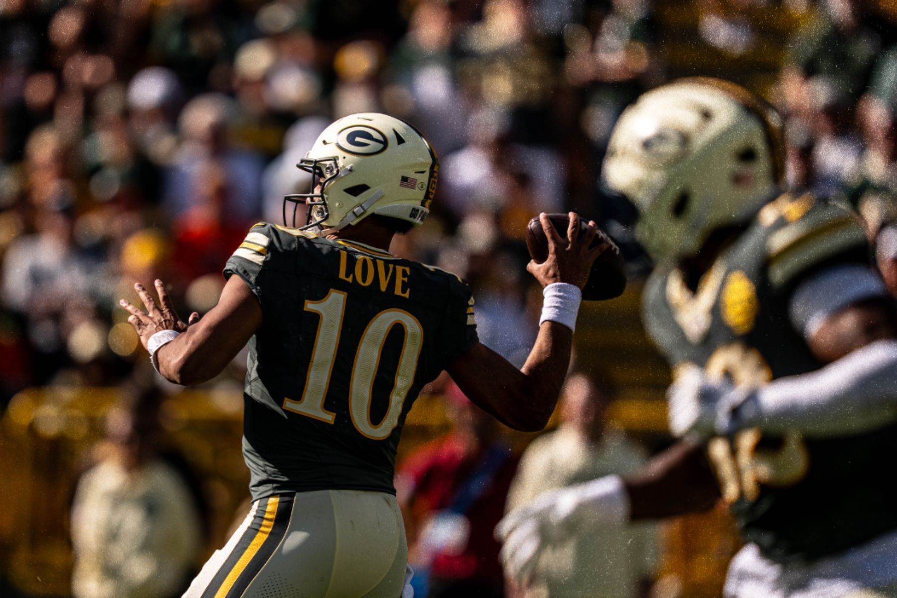 Packers, Patriots e 49ers vencem; veja os resultados da NFL deste domingo (11)