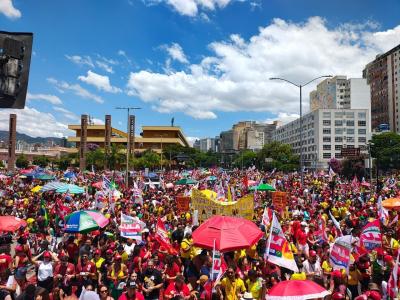 Manifestação tomou conta da Praça da Estação e da Avenida dos Andradas
