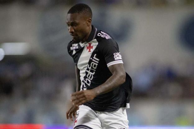 Loide Augusto é relacionado no Vasco e ganha nova chance depois de 14 meses