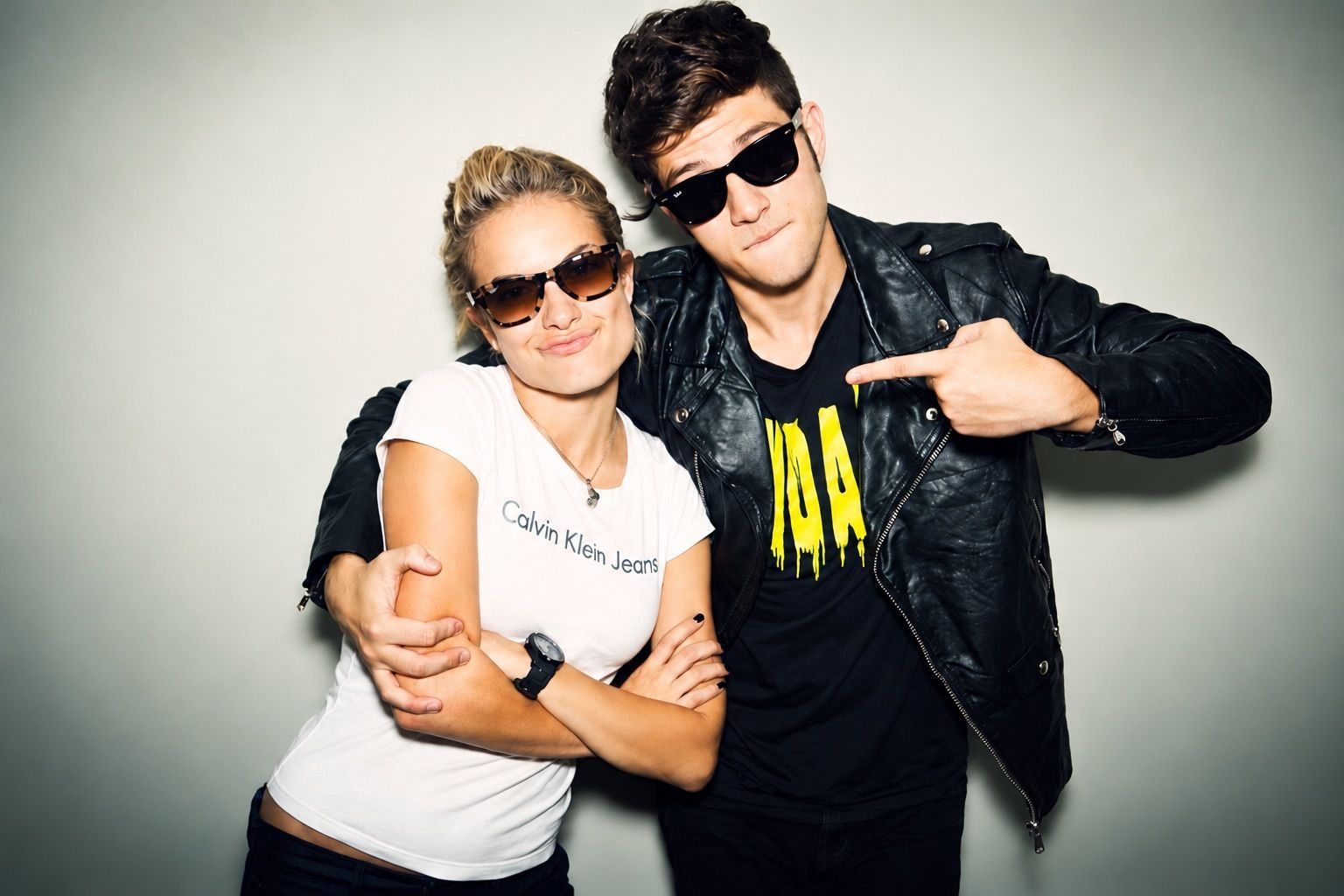 Chay Suede relembra momento com Lua Blanco e lamenta morte da atriz: 'Fomos felizes juntos'