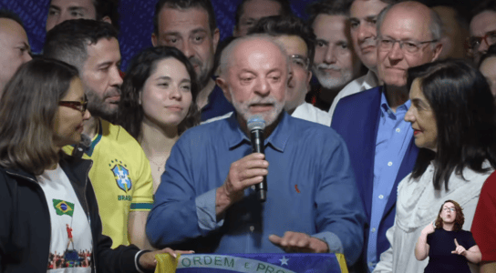 Lula (PT) discursa pela primeira vez após a vitória no segundo turno contra Flávio Bolsonaro (PL)