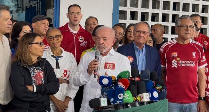 Lula concede coletiva em São Bernardo do Campo