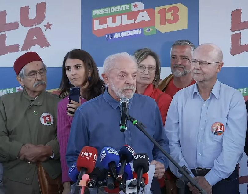 Lula diz que vai abrir sigilos e promete enviar autorização ao TSE nesta terça (20)
