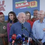 Lula diz que vai abrir sigilos e cobra que Flávio faça o mesmo