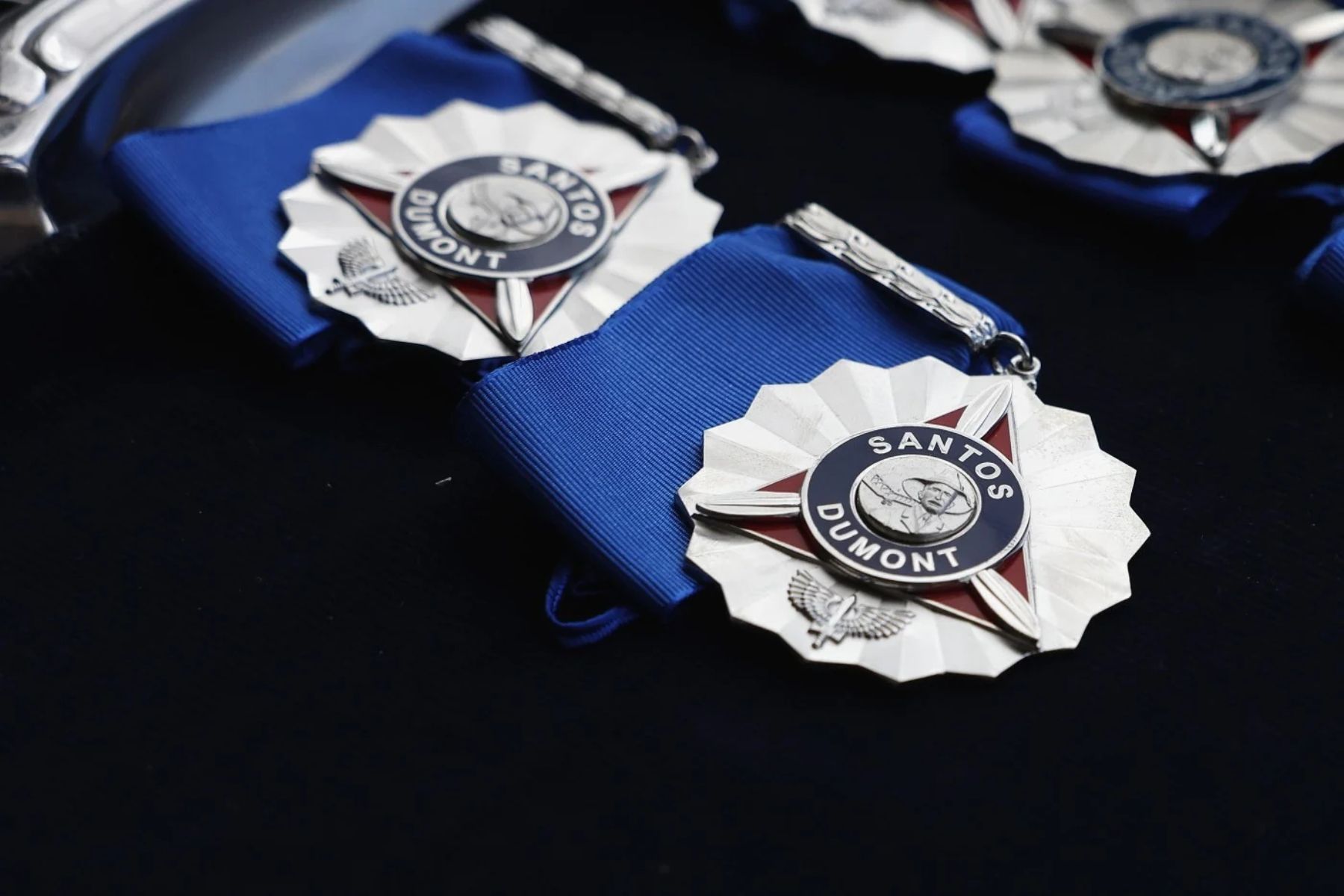 Medalha Santos Dumont será entregue a 130 personalidades civis e militares