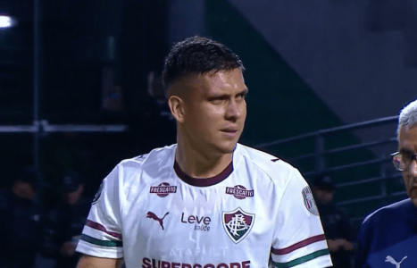 Millán zagueiro do Fluminense foi substituído