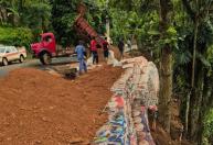 Obra de contenção de encosta está em andamento na União Indústria
