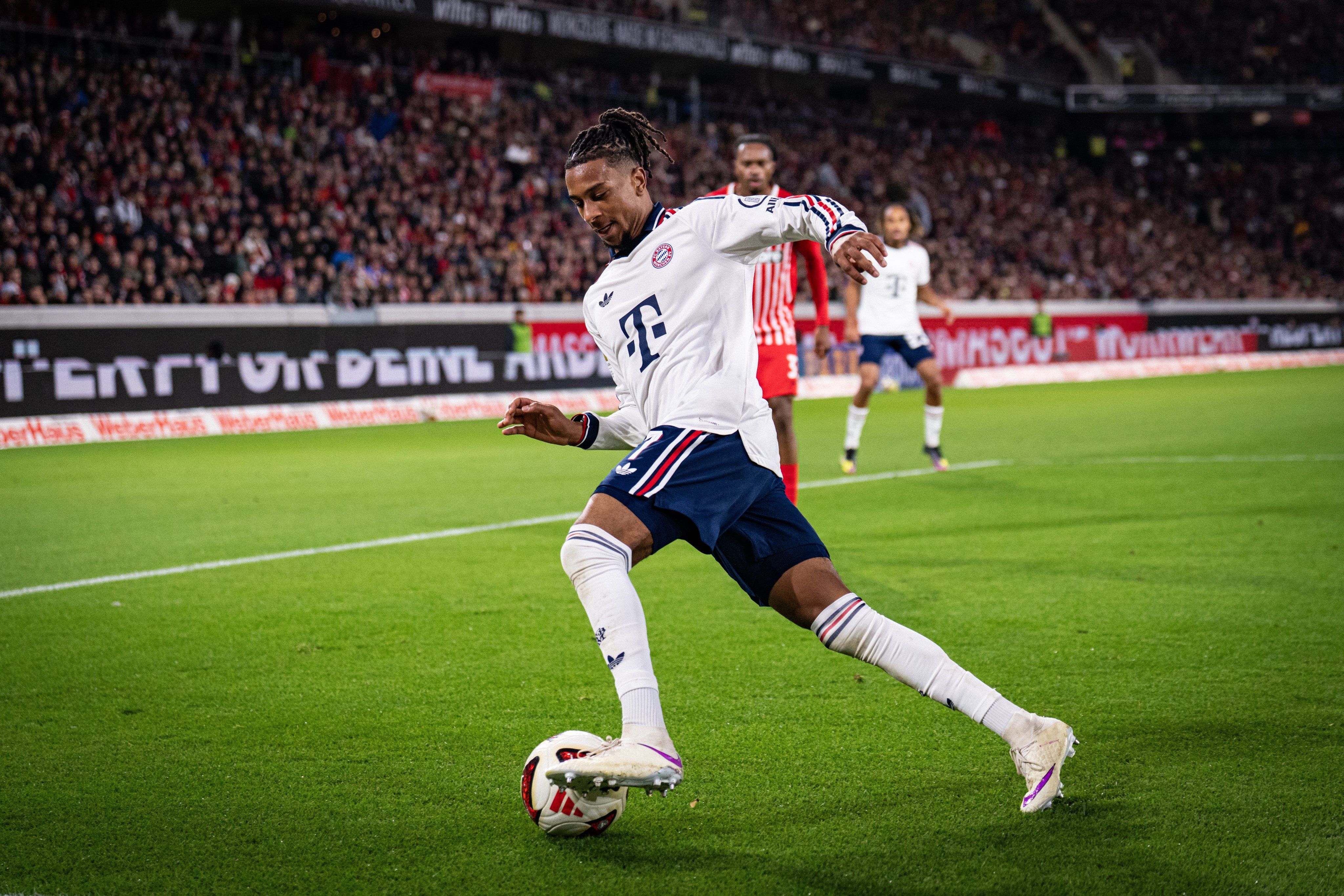 Bayern vence Freiburg e mantém liderança invicta na Bundesliga