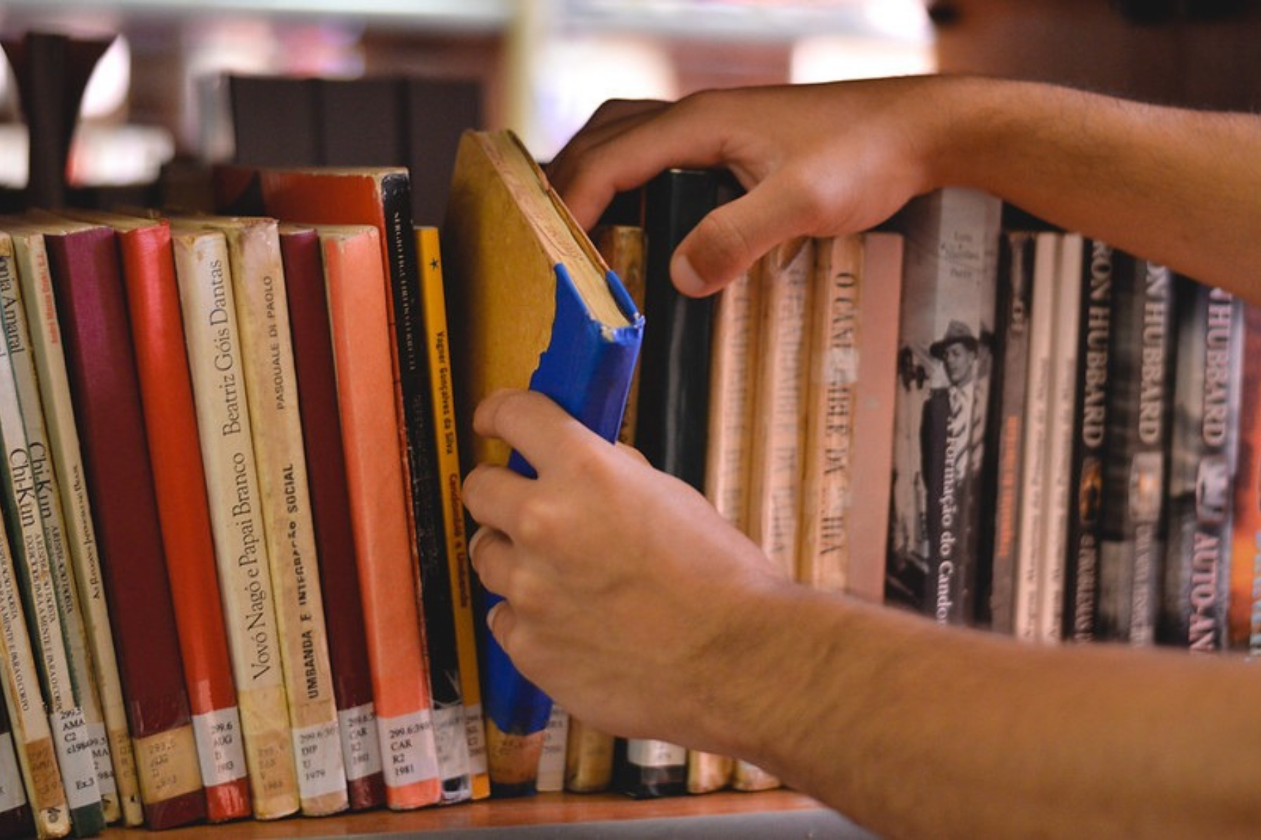 Último dia de inscrições para clube literário da Biblioteca Central da UFJF